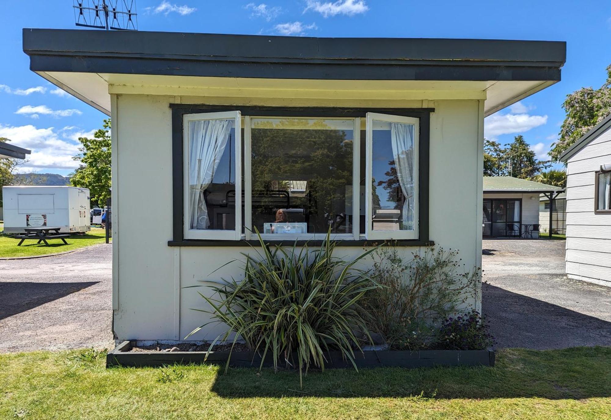 Holdens Bay Holiday Park Rotorua Bagian luar foto