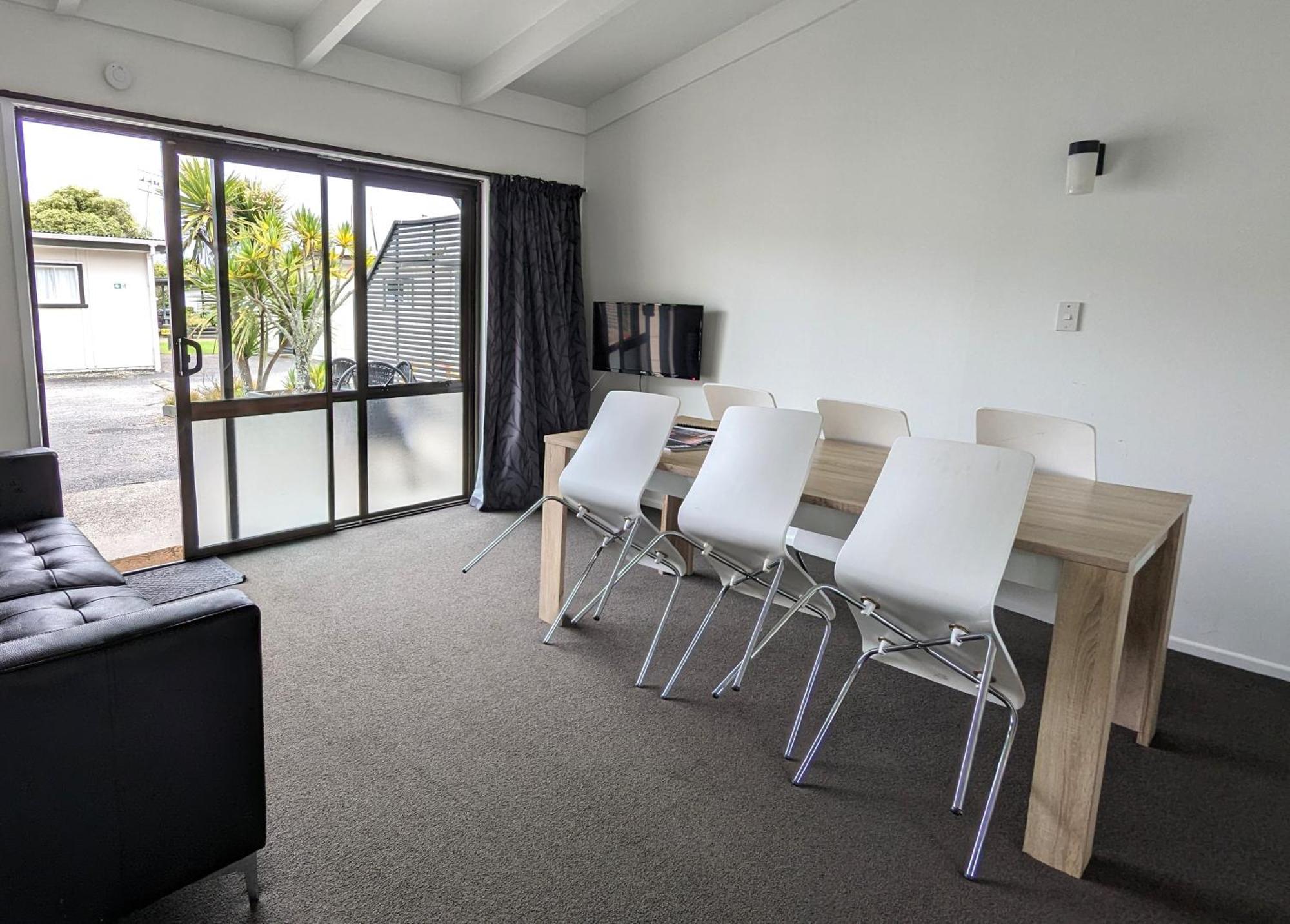 Holdens Bay Holiday Park Rotorua Bagian luar foto