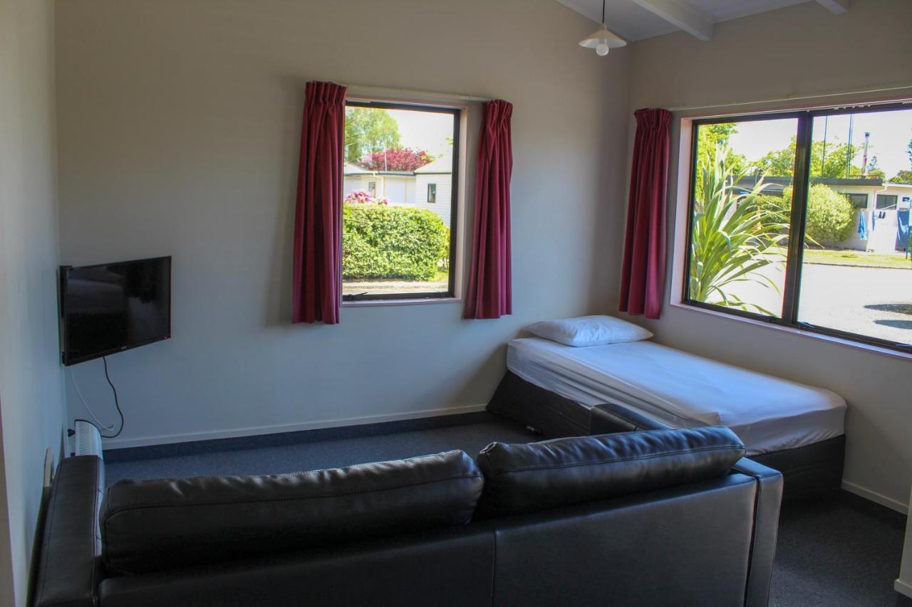 Holdens Bay Holiday Park Rotorua Bagian luar foto