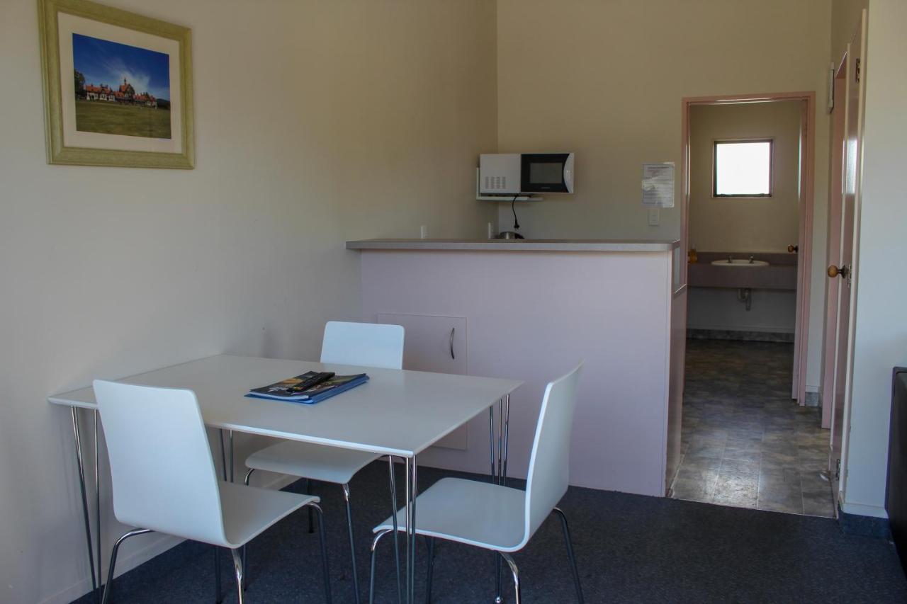 Holdens Bay Holiday Park Rotorua Bagian luar foto