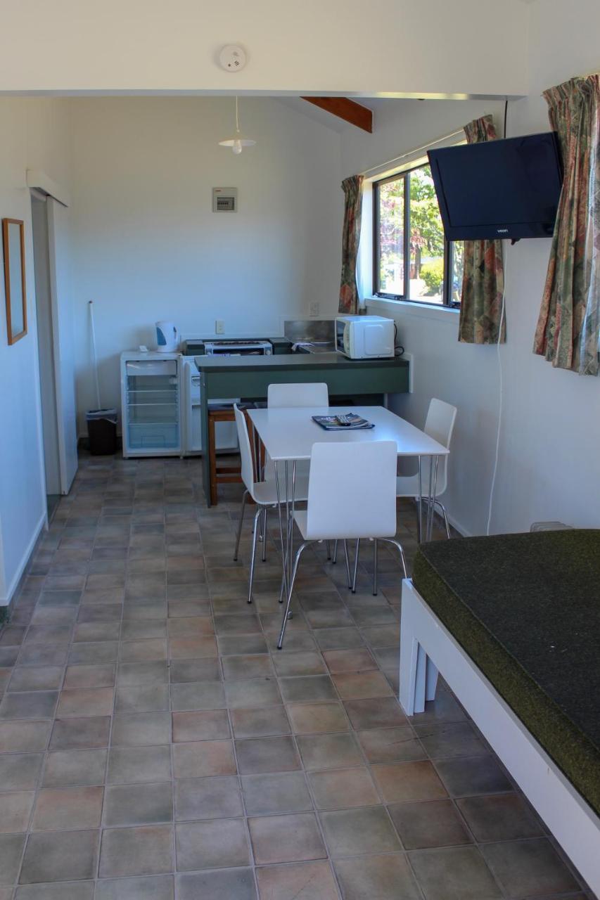 Holdens Bay Holiday Park Rotorua Bagian luar foto