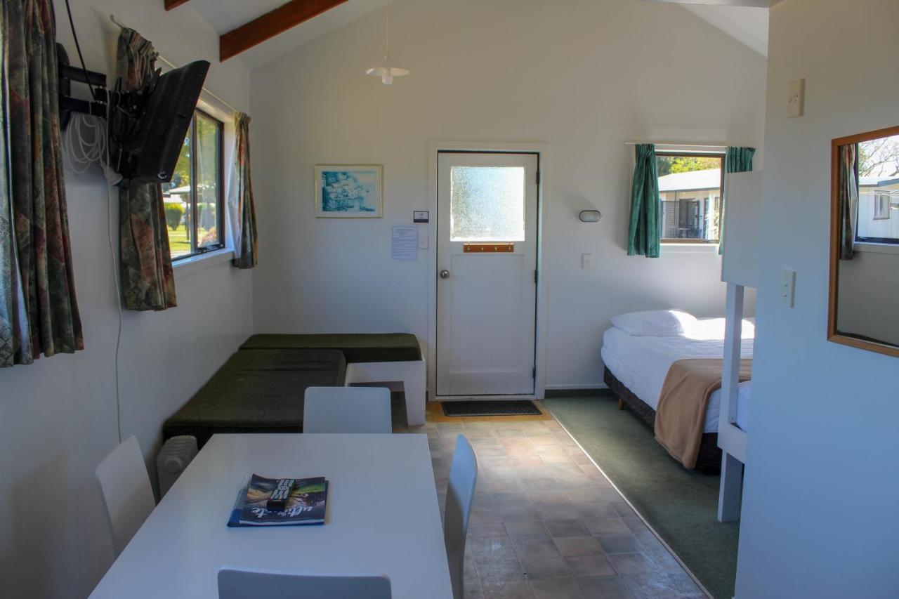 Holdens Bay Holiday Park Rotorua Bagian luar foto